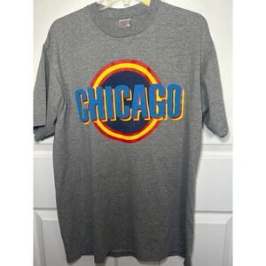 Vintage 90s Chicago Rainbow Circle Graphic T-Shirt Made USA Size L‎
